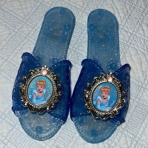 NWOT Cinderella Shoes